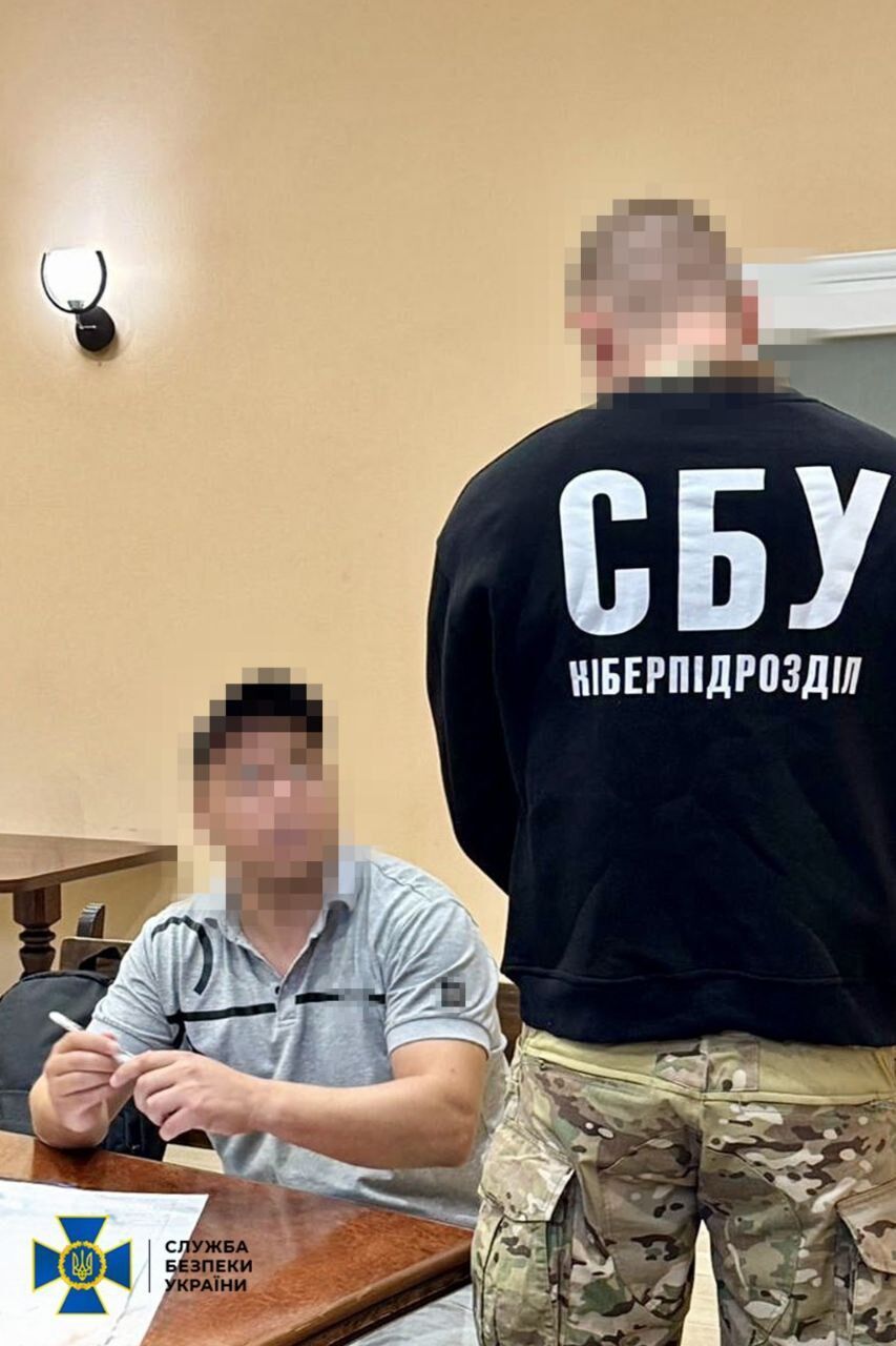 "Сливал" координаты: СБУ задержала агента ФСБ, который корректировал российские удары по Харькову. Фото
