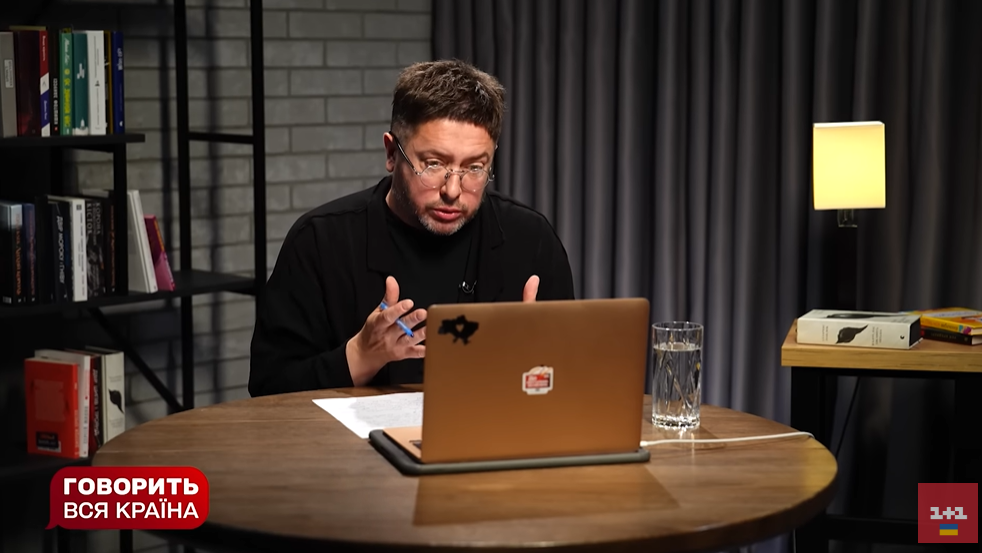 Накричала й обірвала звʼязок: мама Марії Ковальчук вибухнула істерикою під час ефіру на укрТБ та підставила Олексія Суханова. Відео