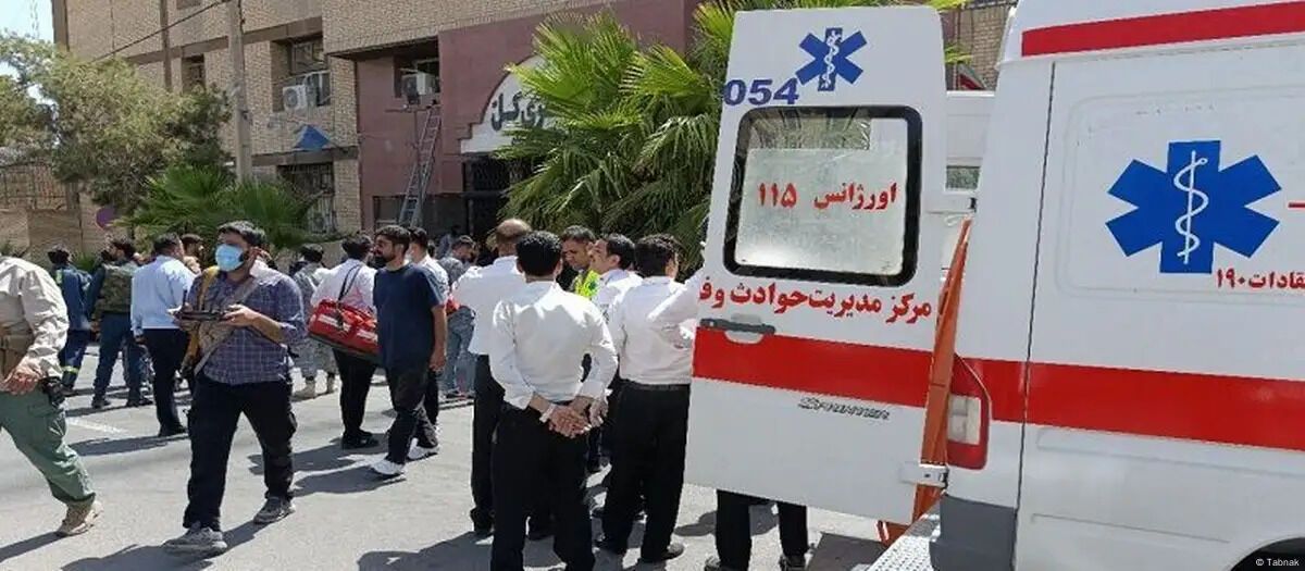 В Иране неизвестные с гранатами и оружием напали на здание суда: есть погибшие, среди них – ребенок