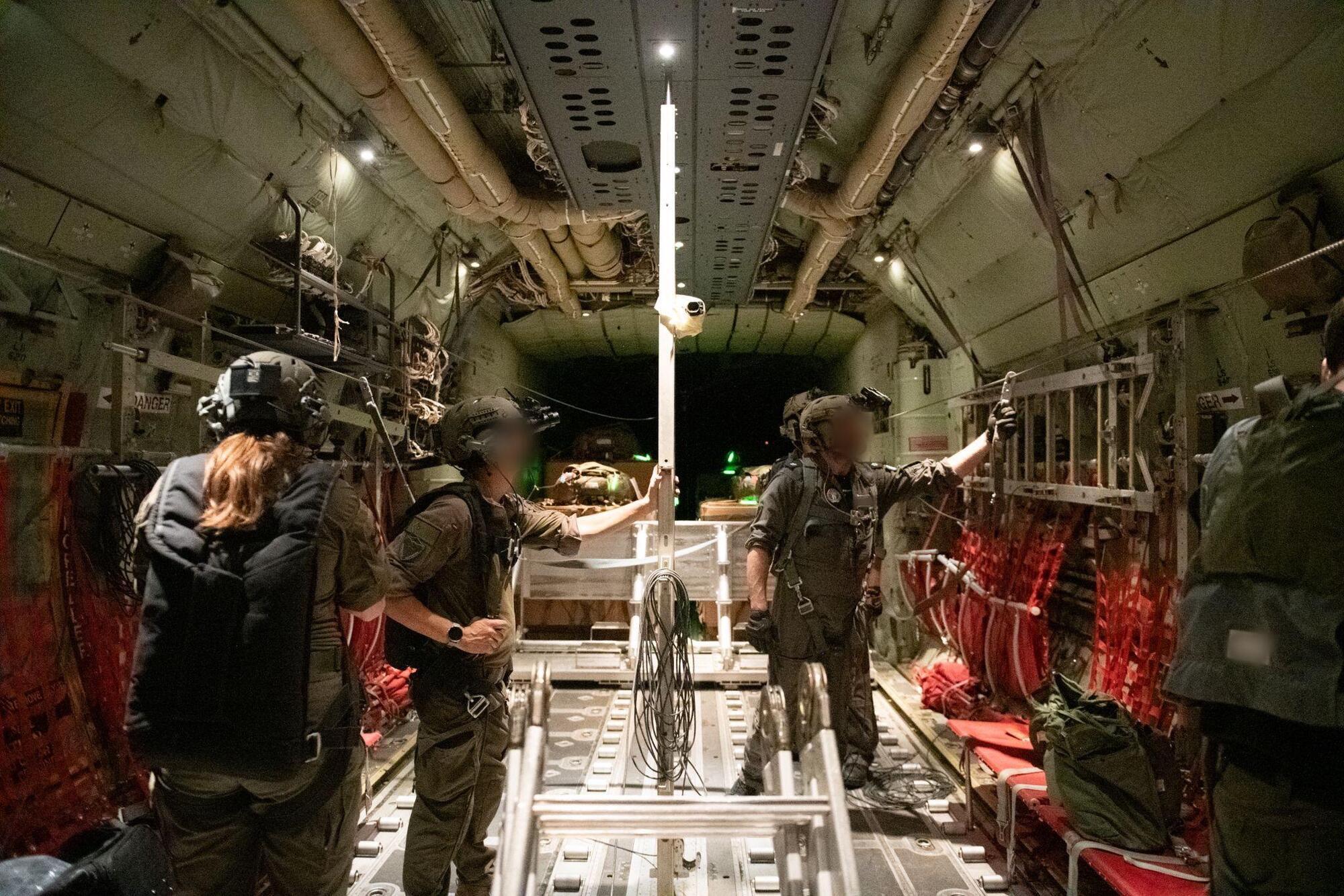 Израиль возобновляет поставки гуманитарной помощи в сектор Газа – ЦАХАЛ