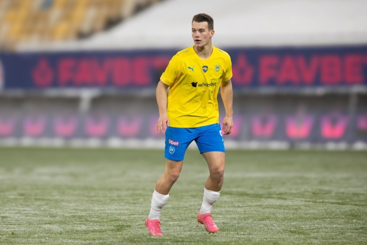 Украинский футболист клуба УПЛ сбежал из Украины в связи с "семейными обстоятельствами"