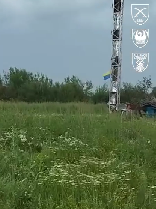 Украинские военные показали первые кадры из освобожденной Кондратовки в Сумской области. Видео