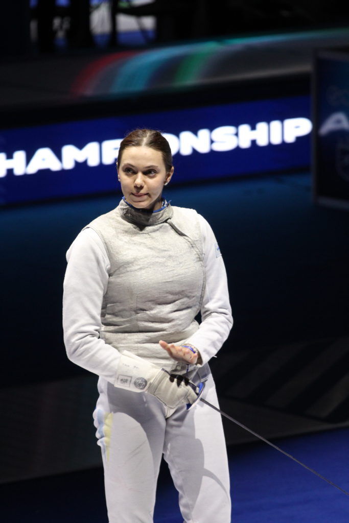 Сборная Украины по фехтованию с камбэком обыграла россиянок и вышла в 1/4 финала ЧМ-2025