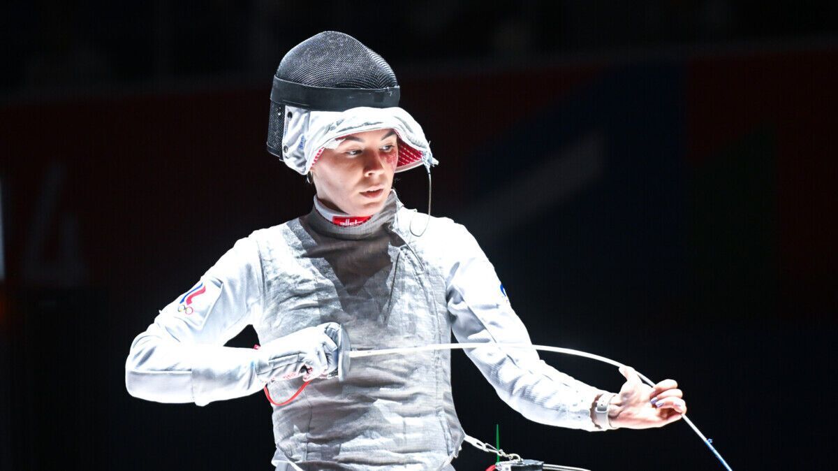 Россиянка заявила, что у нее "мир рухнул перед глазами" от поражения Украине на ЧМ по фехтованию