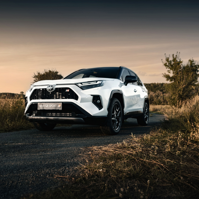 Самым популярным новым авто среди украинцев в 2025 году стала Toyota RAV4