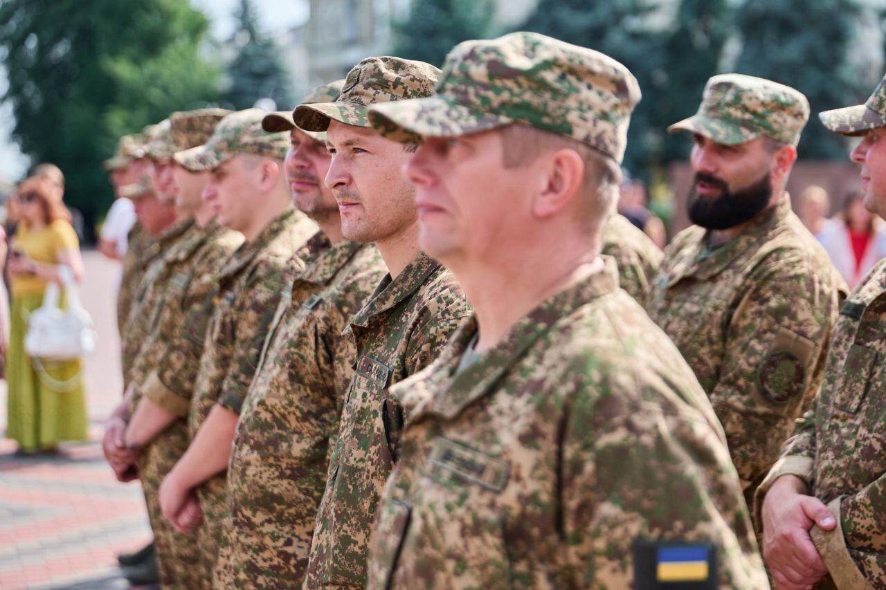 Третья годовщина российского теракта в Еленовке: в Украине провели акции в знак памяти об убитых военнопленных. Фото и видео