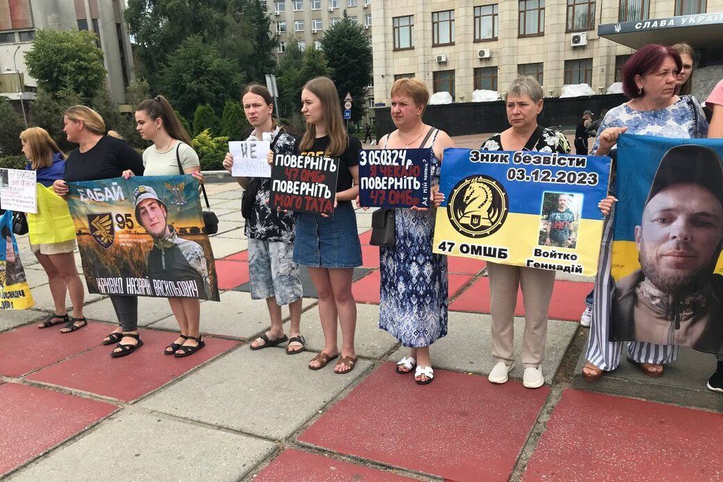 Третья годовщина российского теракта в Еленовке: в Украине провели акции в знак памяти об убитых военнопленных. Фото и видео