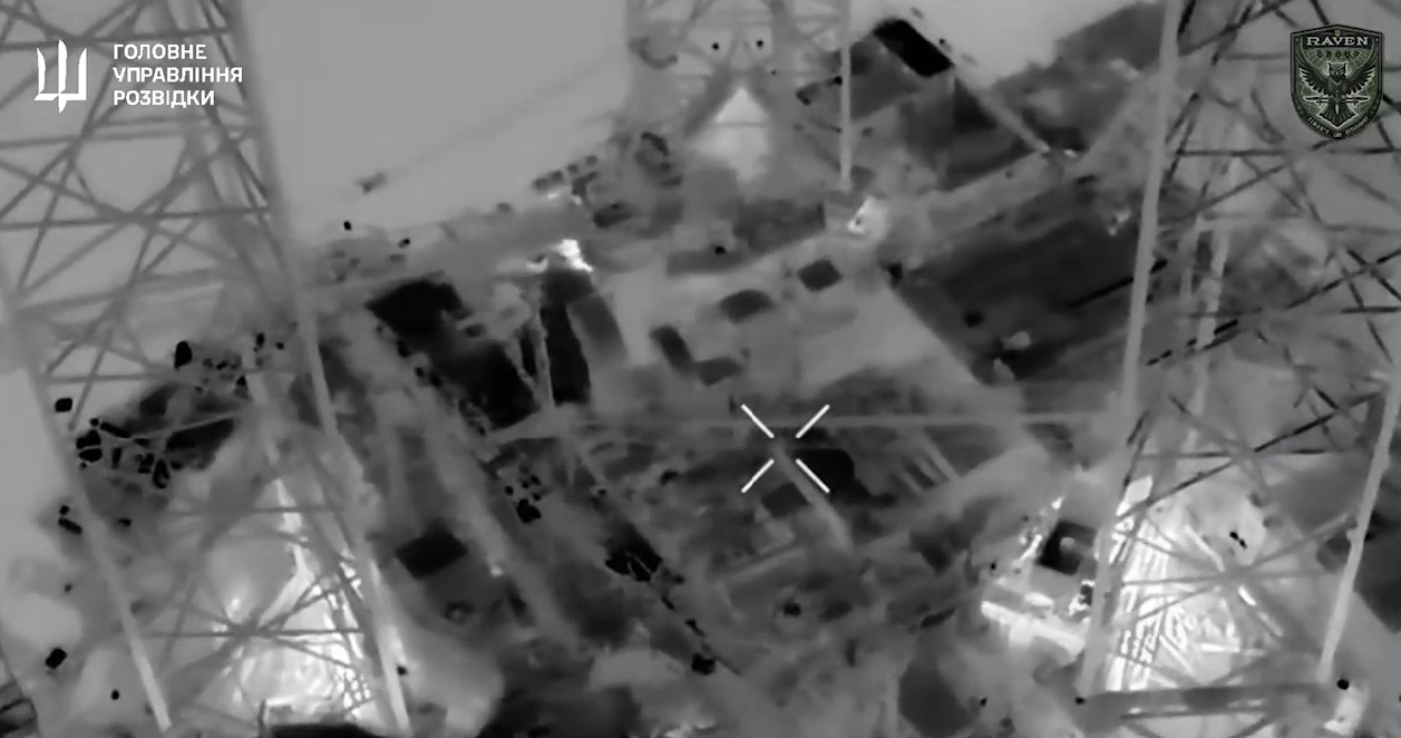 В ГУР показали кадры первого применения FPV-дронов в открытом море: враг понес потери. Видео