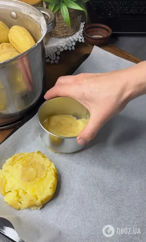 Смачна молода картопля з куркою на обід: рецепт нашвидкуруч