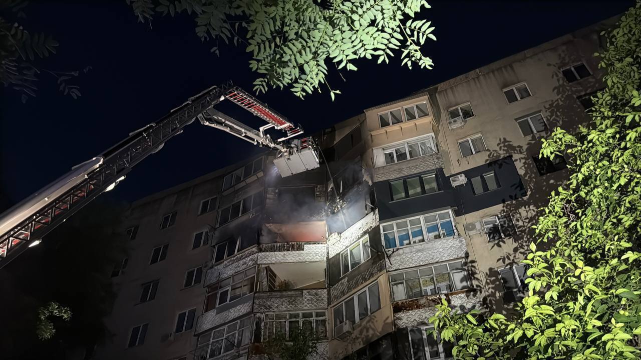 Росія атакувала Одесу ударними дронами: пошкоджено житлові будинки, є постраждалі. Фото й відео