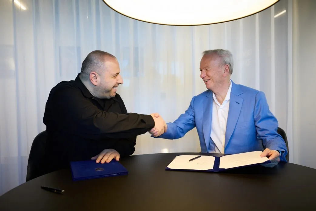 Мільярдер і колишній CEO Google Ерік Шмідт виробляє дрони для перехоплення "Шахедів": що відомо про його співпрацю з Україною