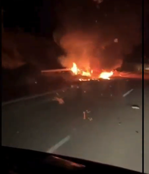 Опубликовано видео первых минут с места ДТП, в котором погиб футболист "Ливерпуля" Диогу Жота