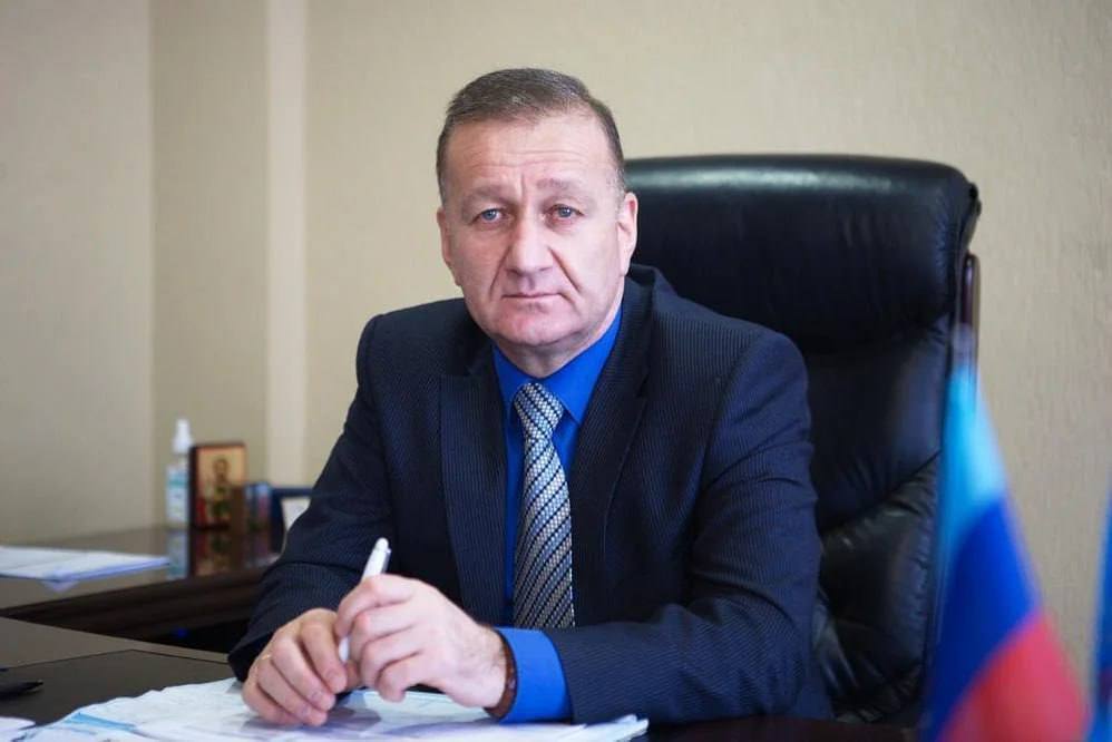 В оккупированном Луганске прогремел взрыв возле музея, где открывали выставку о "СВО": говорят, что взорвали "мэра". Видео