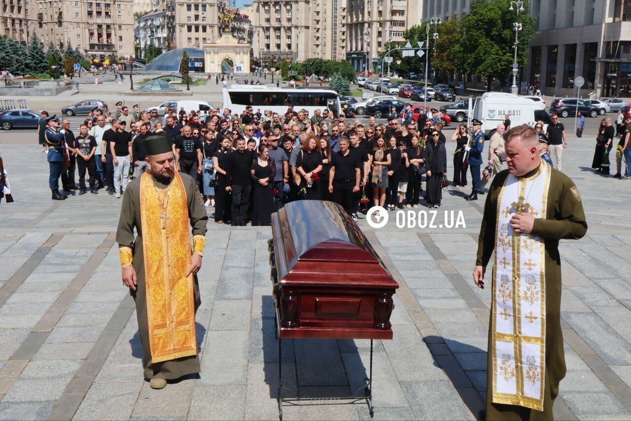 Погиб во время отражения российской атаки: в Киеве попрощались с пилотом F-16 Максимом Устименко. Фото и видео