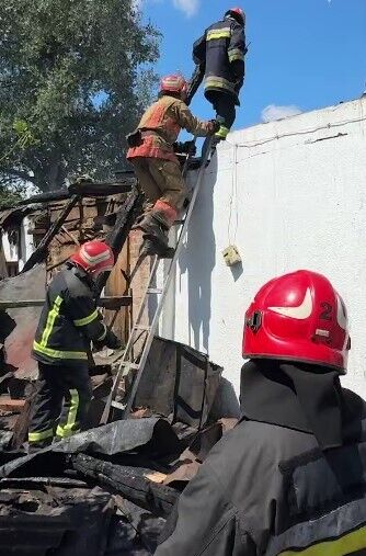 "Смотрю, потолок падает": жители Полтавы рассказали о моменте вражеского удара по городу. Видео