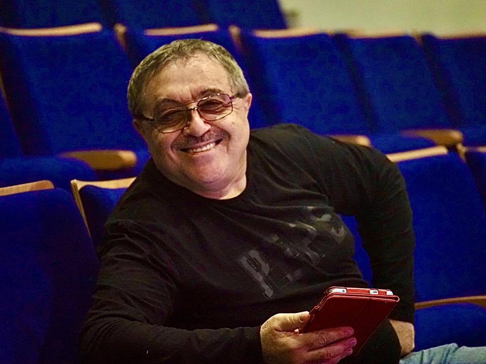 "Думаю, це вже не секрет". Колега Василя Зінкевича розкрив особисту таємницю з його біографії та пояснив, чому артист уникає публічності