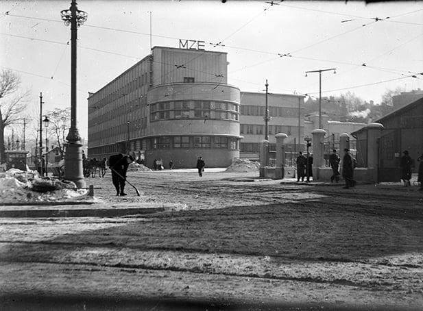 Як будівля міських електромереж у Львові стала символом радянського терору: старі фото