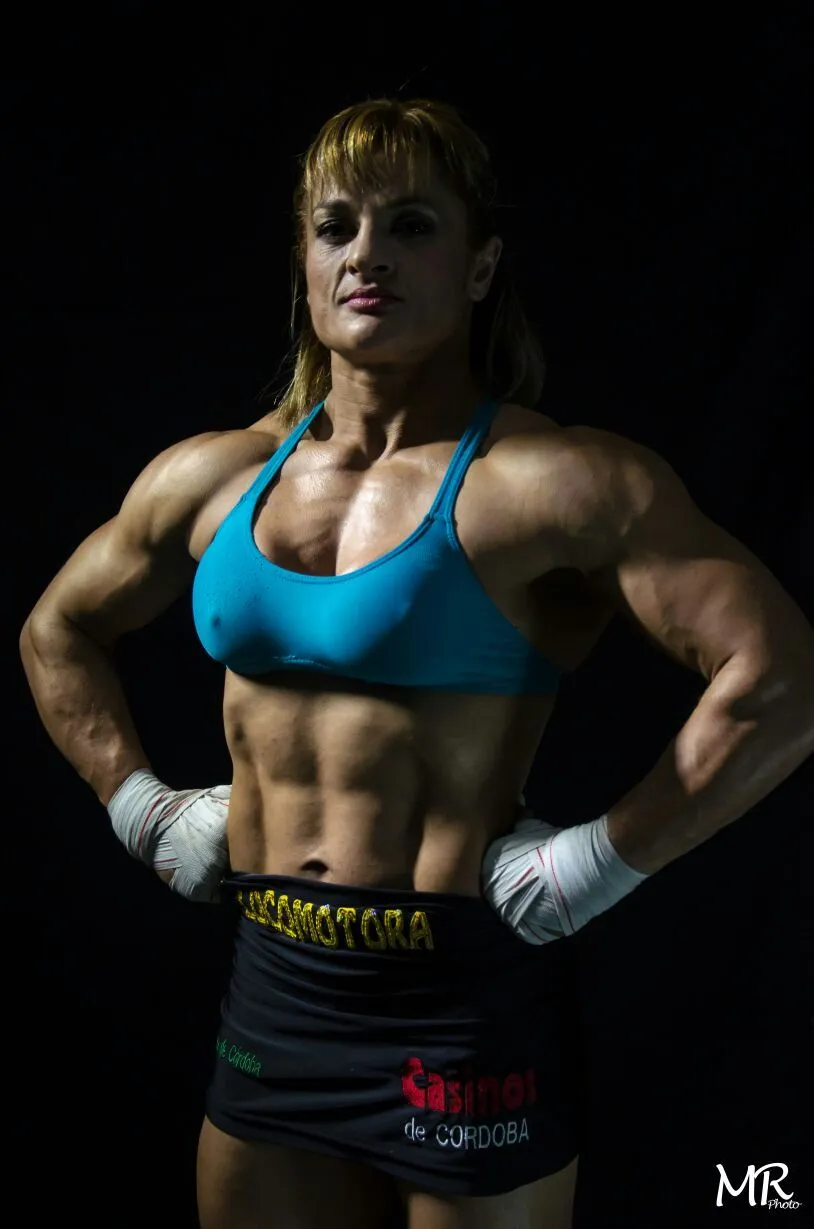 Шестиразова чемпіонка світу з боксу померла через 2 тижні після інсульту