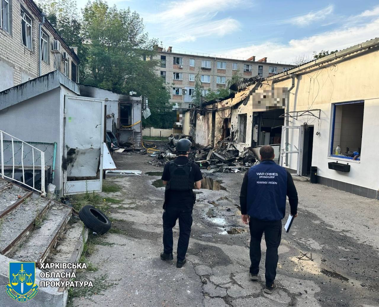 Окупанти атакували Харків дронами, стались пожежі: є постраждалі. Фото і відео