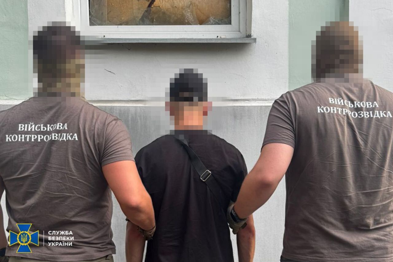 СБУ затримала "крота" ФСБ  у Силах оборони на Харківщині, який коригував ворожий вогонь і готував прорив окупантів. Фото