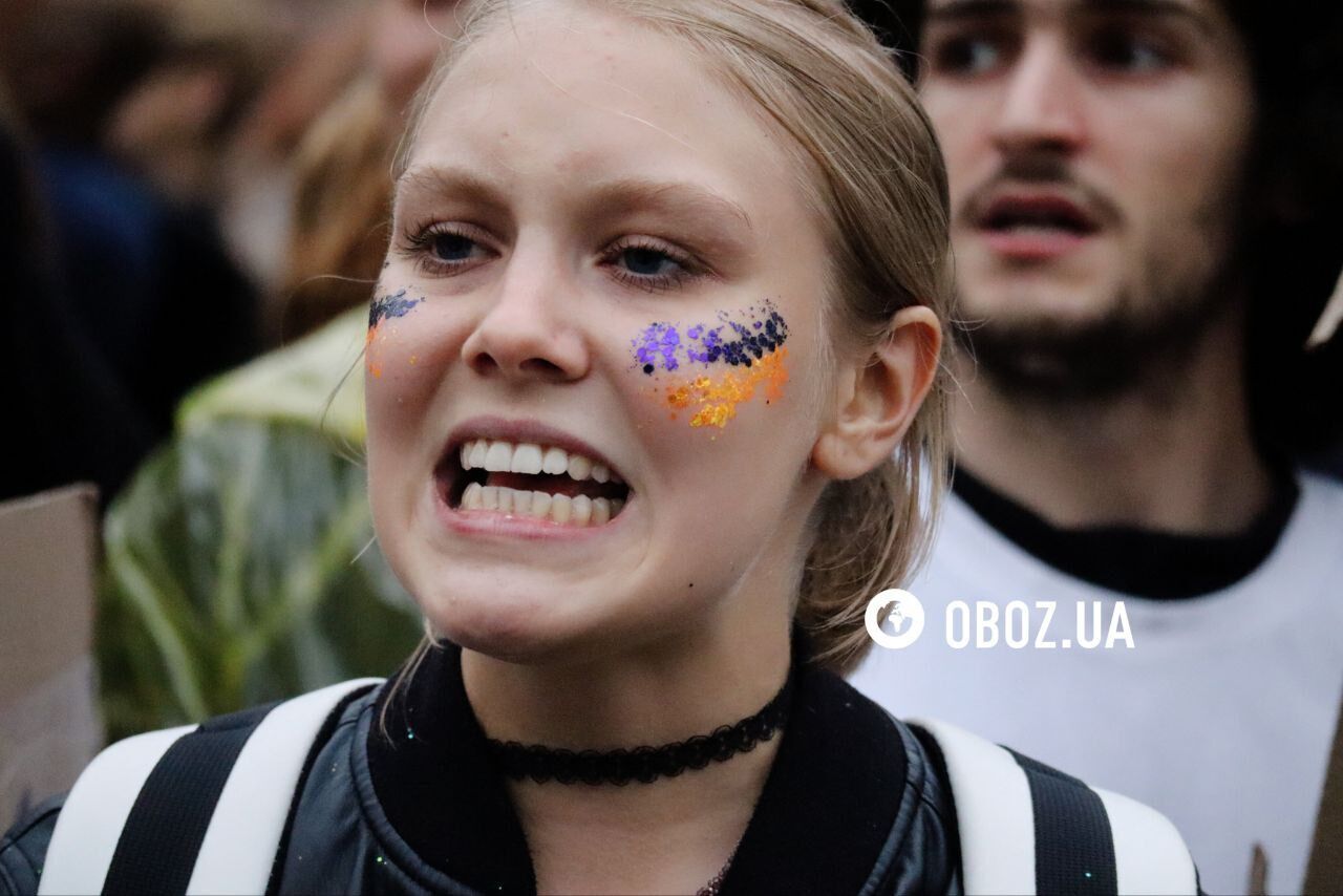 У Києві та інших містах пройшла акція з вимогою ухвалити законопроєкт про відновлення незалежності НАБУ та САП. Фото й відео