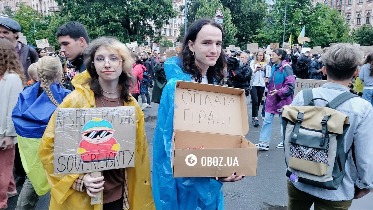 У Києві та інших містах пройшла акція з вимогою ухвалити законопроєкт про відновлення незалежності НАБУ та САП. Фото й відео