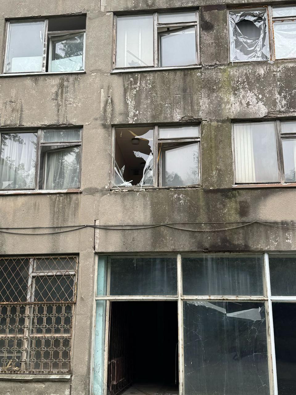 Киностудия Довженко в Киеве пострадала в результате российского обстрела. Подробности и фото