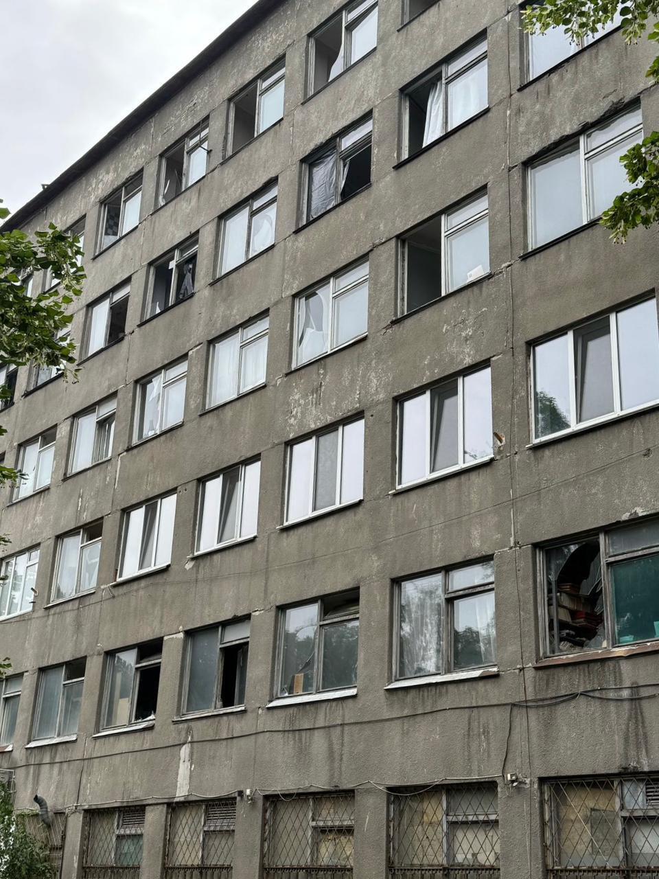 Киностудия Довженко в Киеве пострадала в результате российского обстрела. Подробности и фото