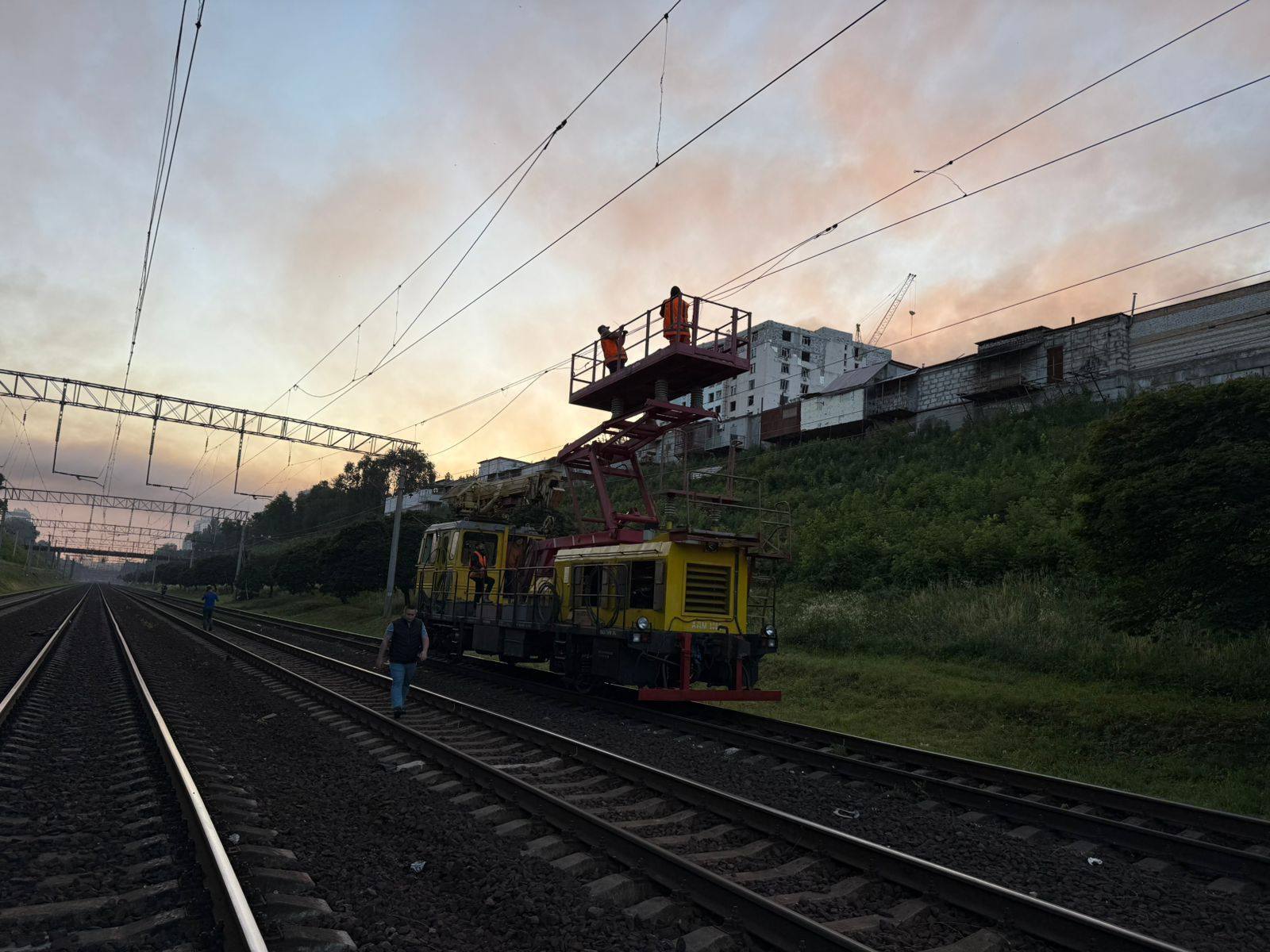 Пошкоджено залізницю