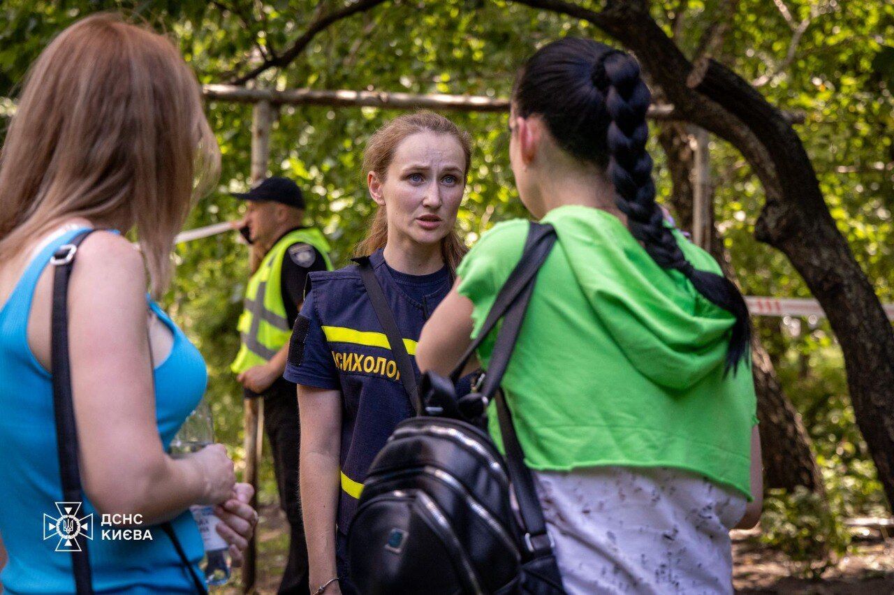 Жахлива атака Росії по Києву: рятувальні роботи призупинені, всі пожежі ліквідовані. Фото