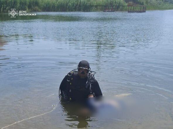 Пішов на риболовлю та не повернувся: у Запорізькому районі на воді загинув чоловік. Фото