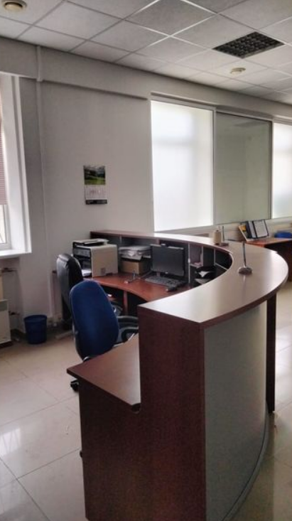 Чому в Україні продають майно банків