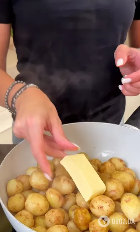 Лучше отварной: как вкусно пожарить молодую картошку на сковородке