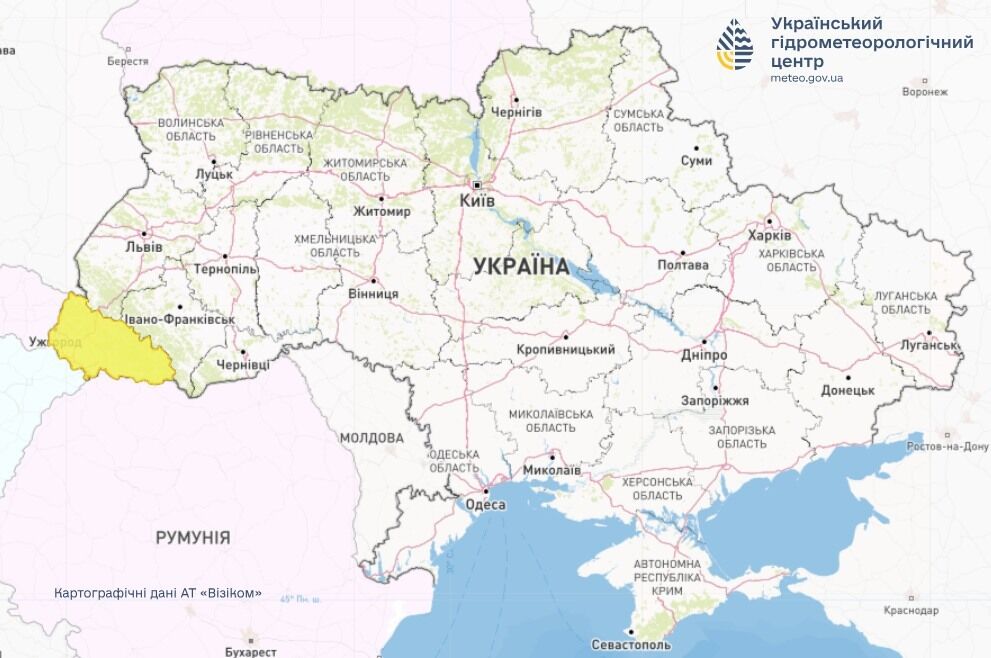 Надоела жара? Синоптики сказали, где во вторник ожидать грозы, град и шквалы
