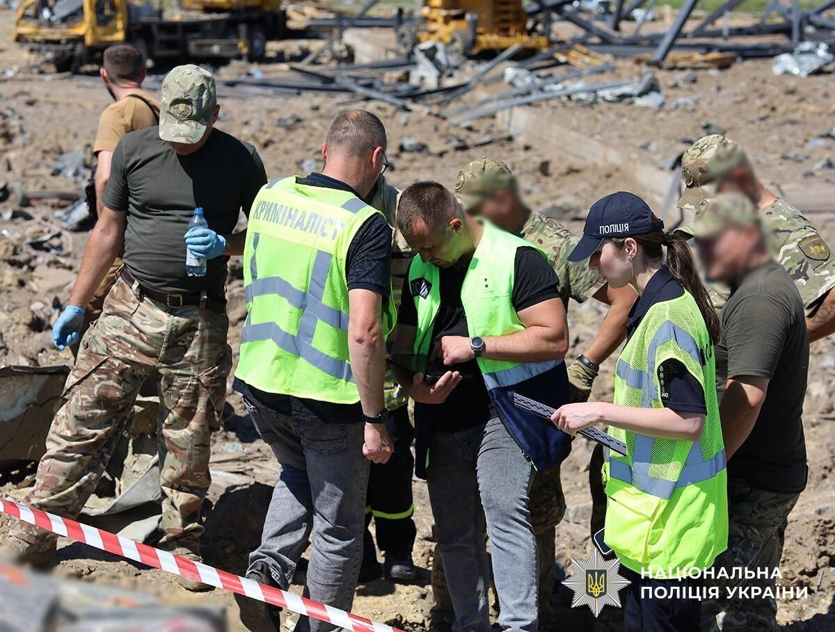 Вибухи поблизу Житомира: поліція повідомила про підозру жителю Сумщини й чотирьом спільникам. Фото