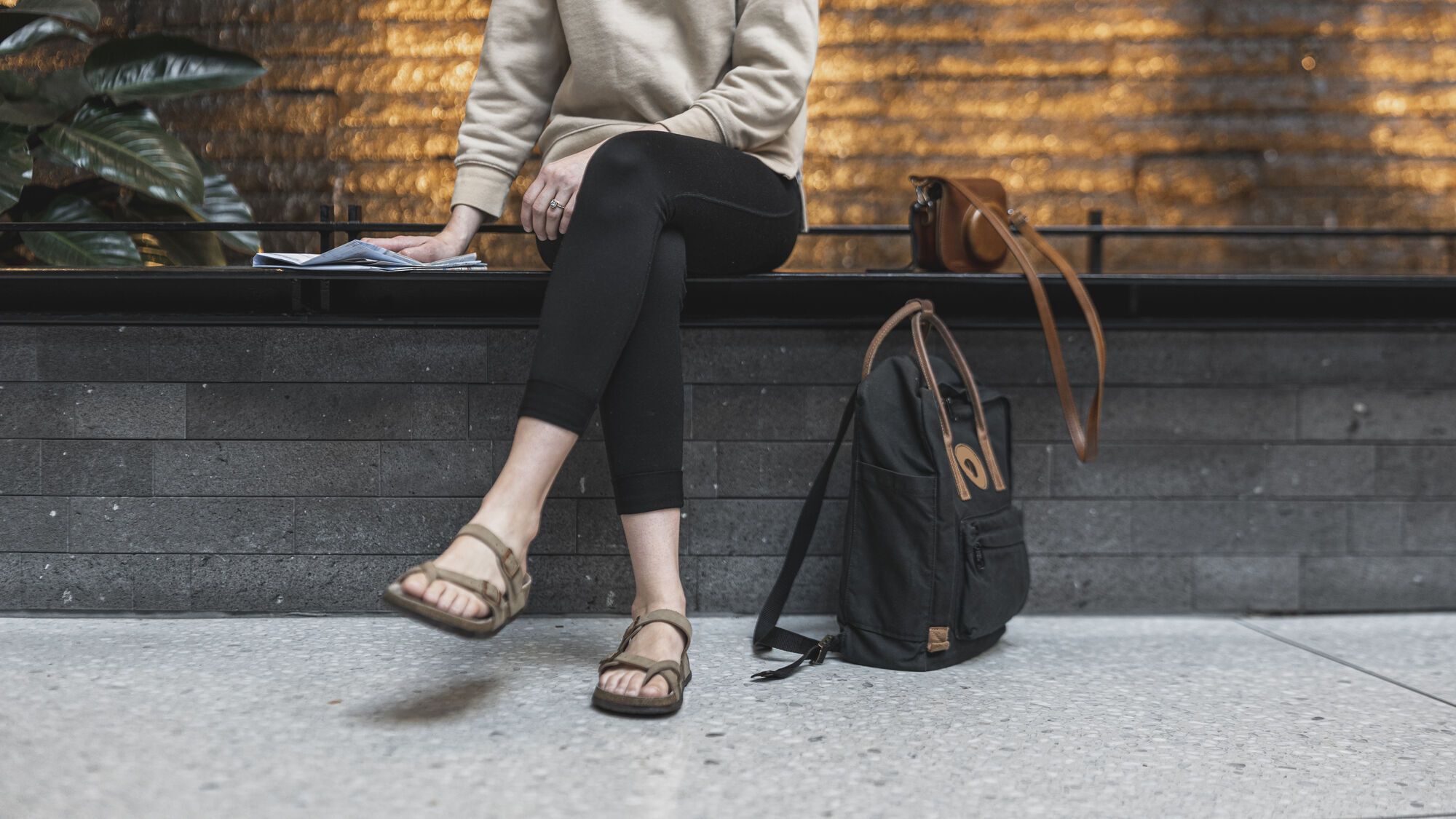 Яке взуття підійде до капрі: ідеї стильного образу