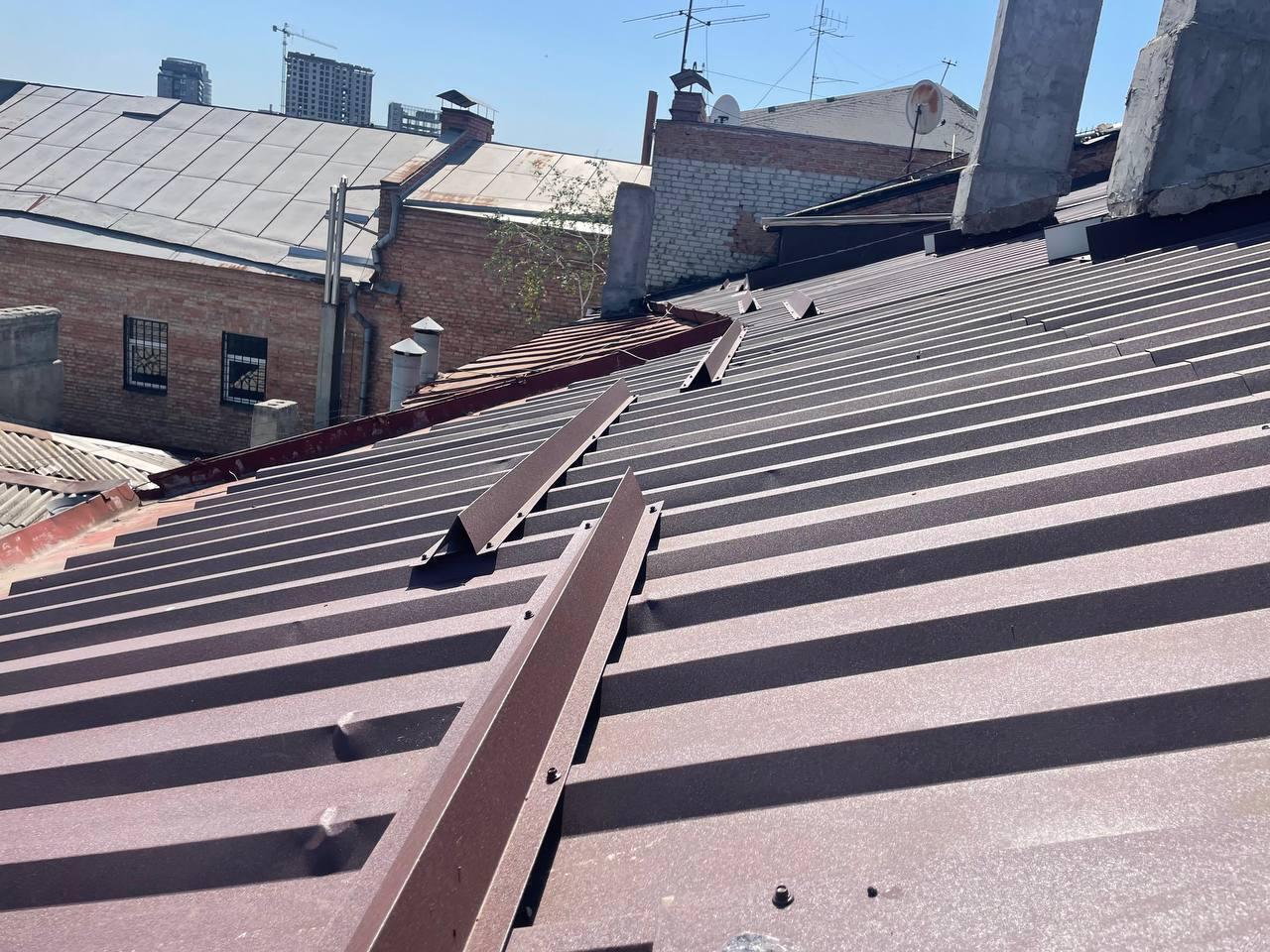 Дніпро відновлює пошкоджені внаслідок "прильотів" будинки ОСББ і ЖБК за кошти міського бюджету