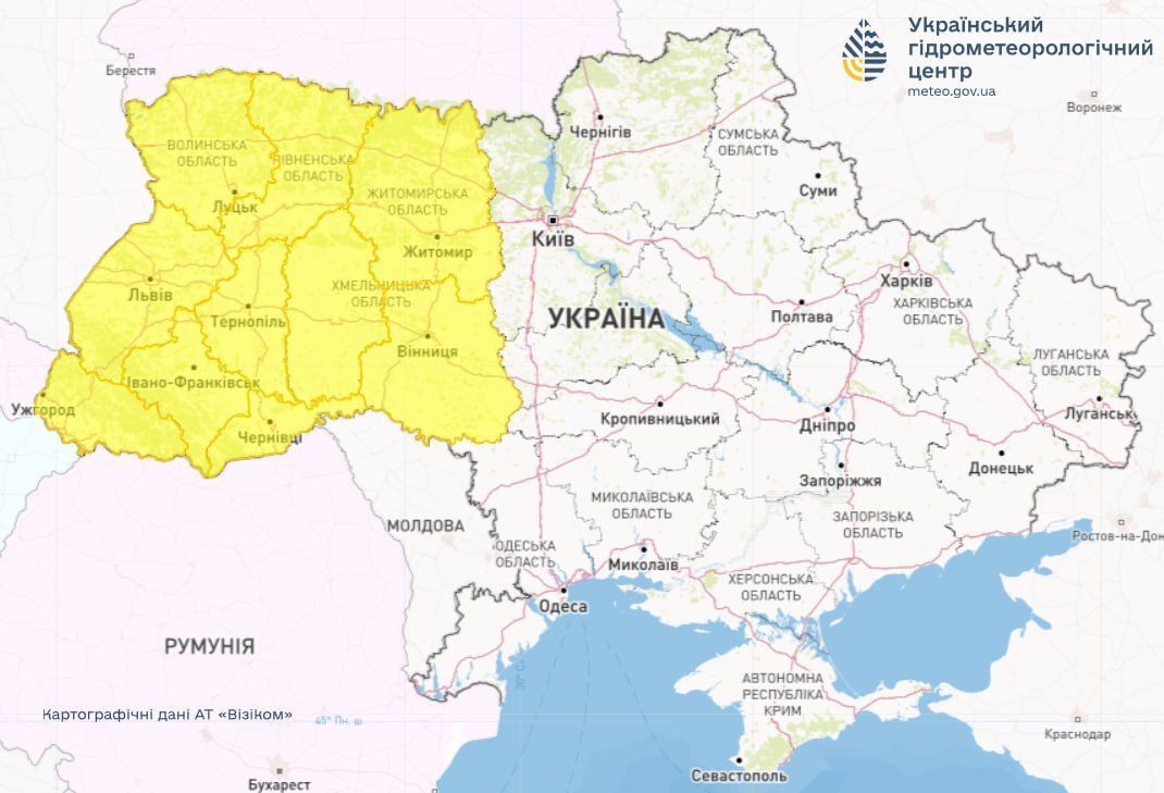 Україну затягує грозами: синоптики сказали, де у середу буде сонячно і сухо
