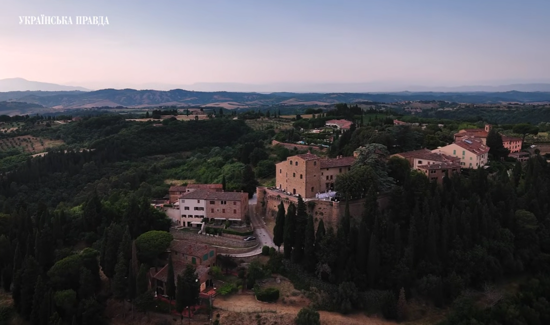 Замок Castelfalfi, де відбулося весілля