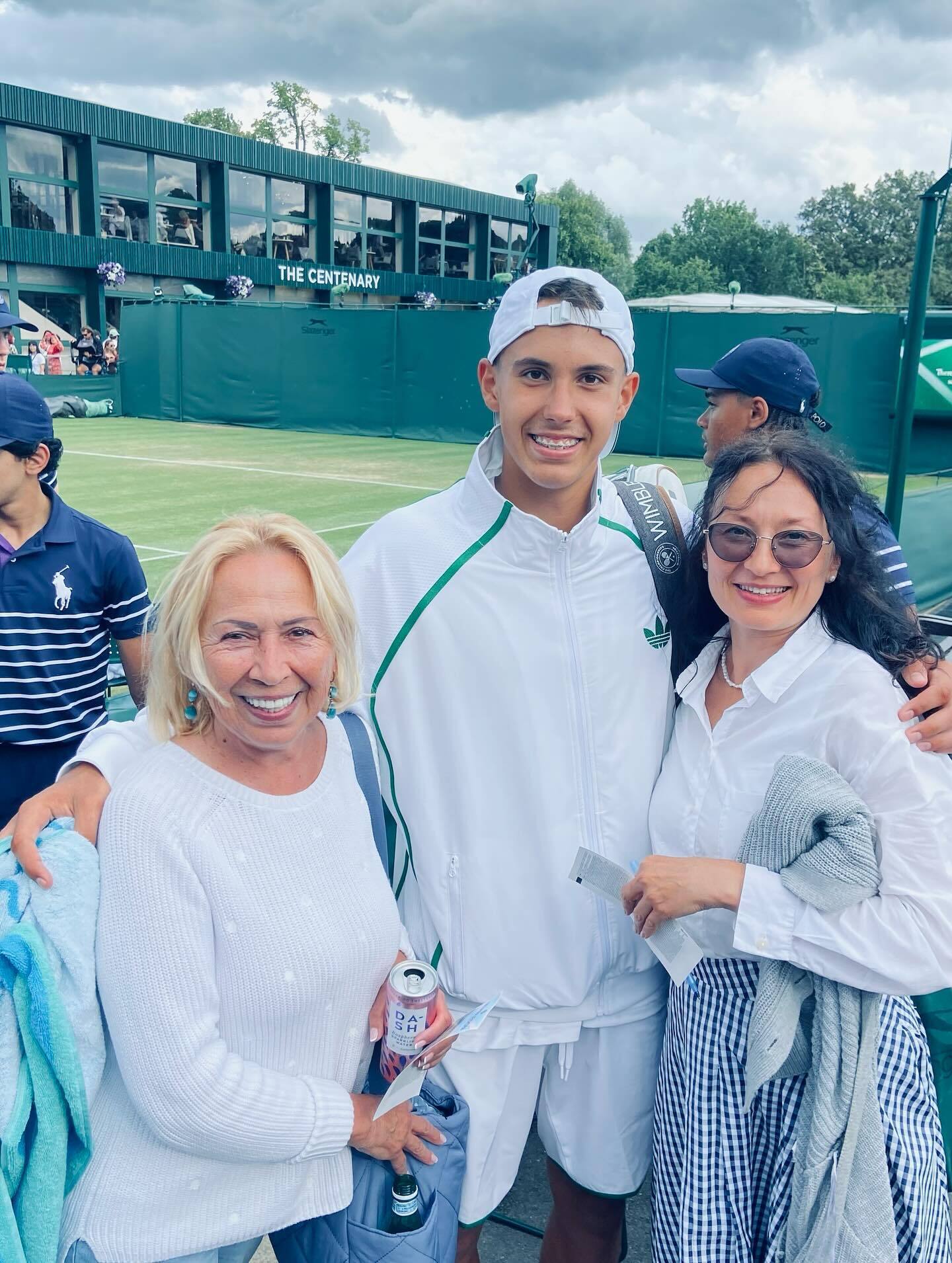 Лучшему теннисисту Украины прилетела карма за отказ говорить на украинском языке