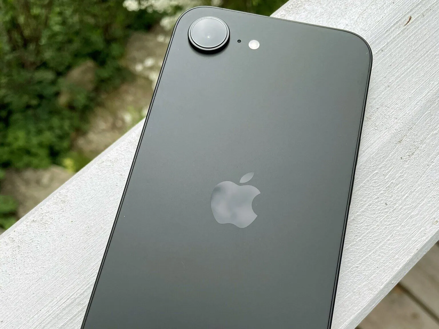 Выпустит ли Apple iPhone 17e: известны детали