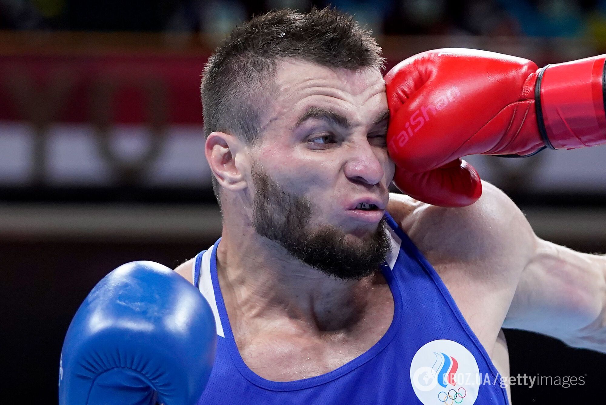 Знаменитый российский непобедимый боксер-чемпион дисквалифицирован. Все подробности