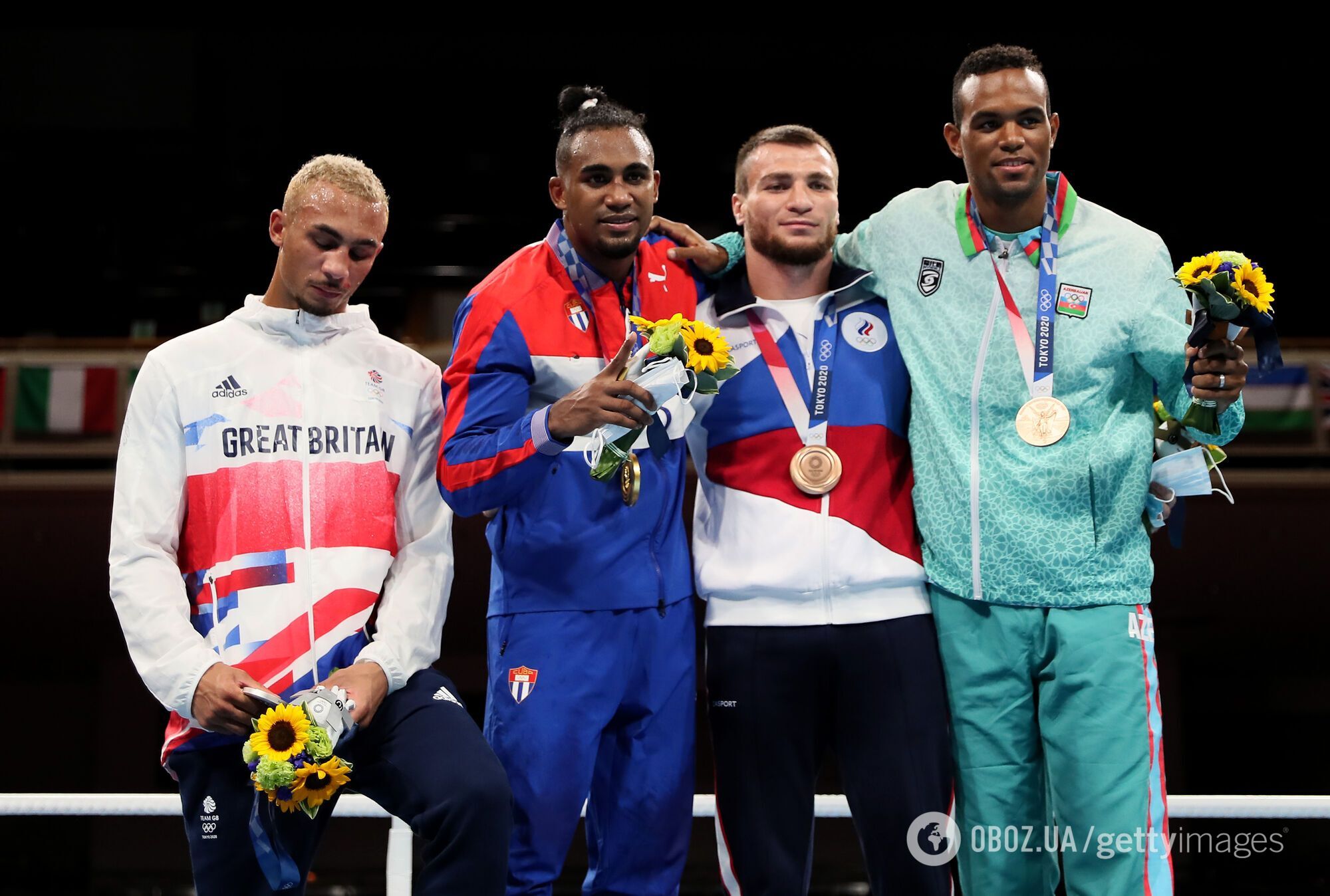 Знаменитый российский непобедимый боксер-чемпион дисквалифицирован. Все подробности