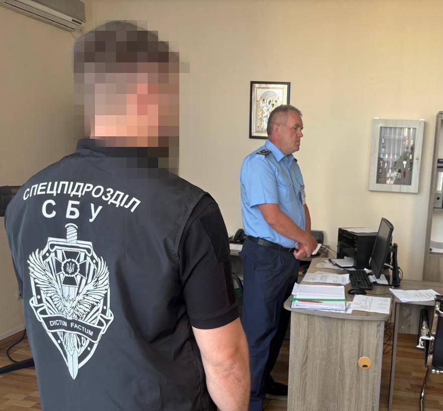 В Украине проходят масштабные обыски на таможне в трех областях: что известно. Фото