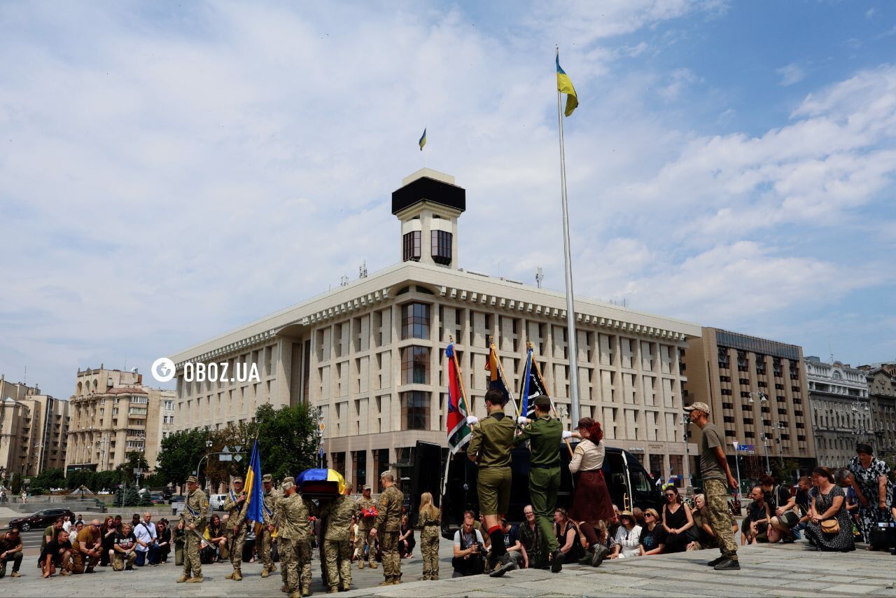 Вернулся на щите: в Киеве попрощались с военным, участником "Пласта" Романом Орищенко. Фото