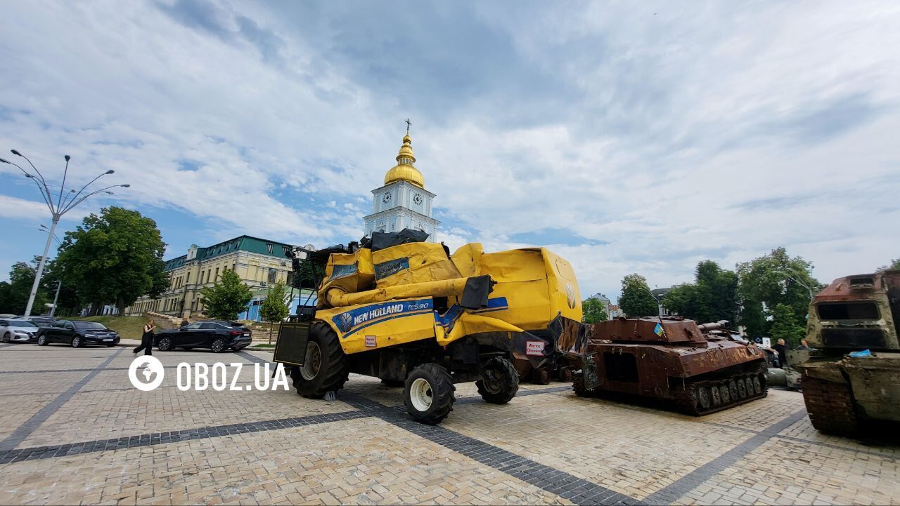 Такая цена хлеба в военной Украине: в центре Киева появилась новая экспозиция, посвященная фермерам. Фото и видео