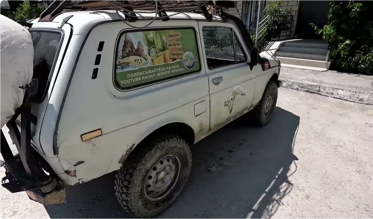 "Пляжи Крыма трещат по швам, а в Мариуполе возводят красивые дома": кто из блогеров врет об оккупированных украинских территориях