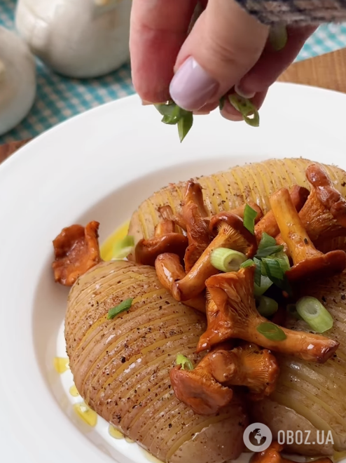 Готовый картофель с лисичками