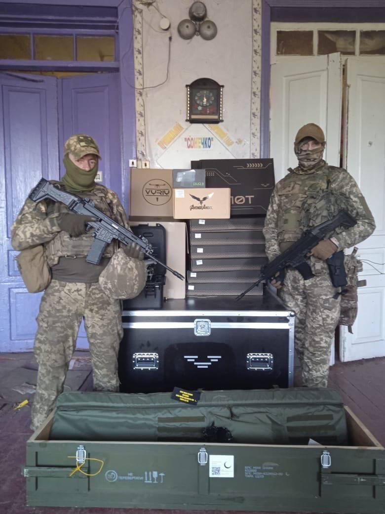 Наєв передав допомогу підрозділам, що виконують бойові завдання на Покровському напрямку. Фото