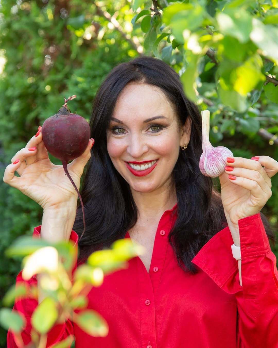 "Некоторые советуют: "Не говорите, сколько вам лет!" Звездный диетолог Оксана Скиталинская – о своих 60, гастрофашизме и рецептах жизни в войну